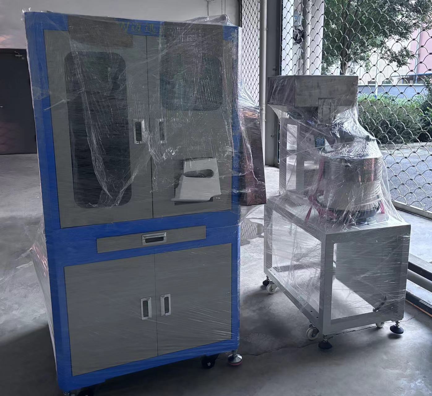 我司发货一台高精度销轴光学筛选机